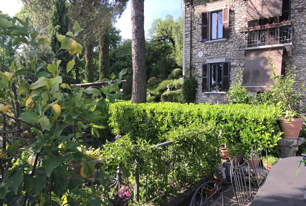 Ferienwohnung Il Pioppo Antico Viggiù Exterior foto